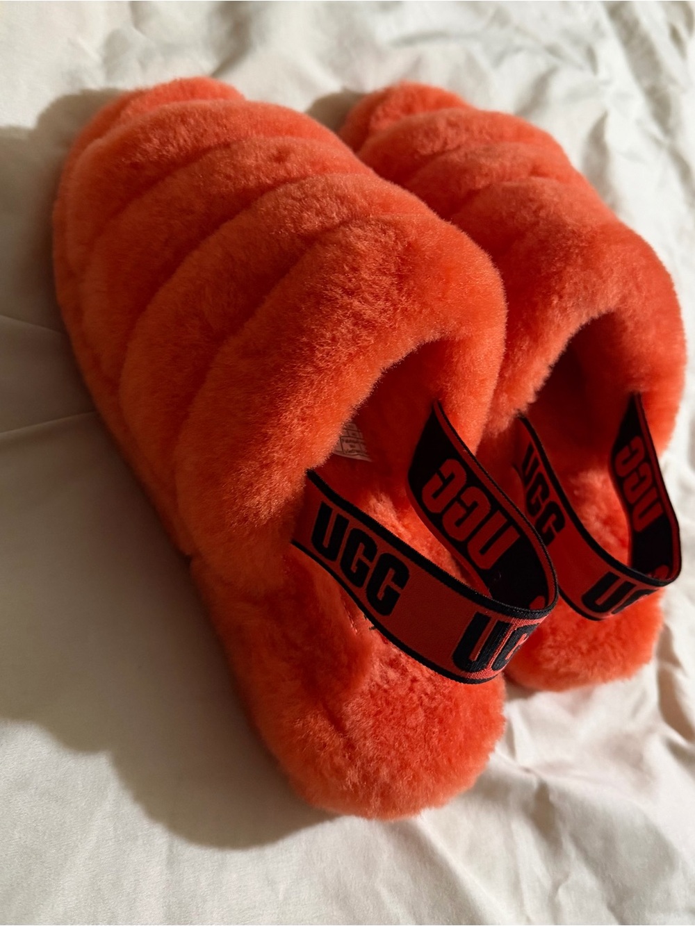 Women’s UGG Fluff Yeah slides size 9